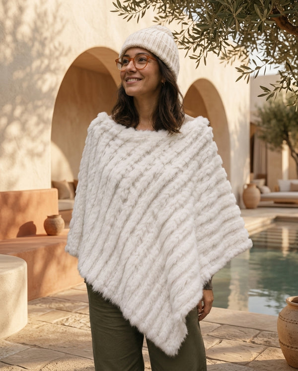 Poncho Femme en Fausse Fourrure de Lapin – Cape Longue Chaude Hiver