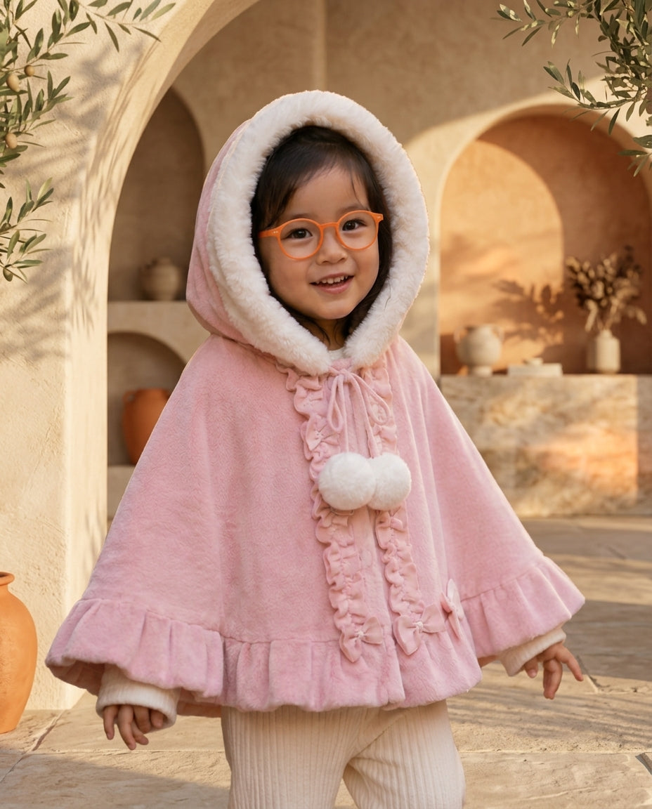 Poncho Cape Femme Peluche Kawaii à Capuche – Cocooning Doux à Oreilles